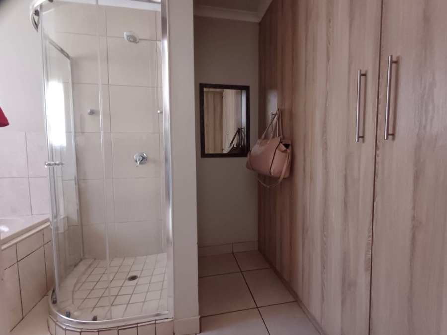 3 Bedroom Property for Sale in Ellaton North West